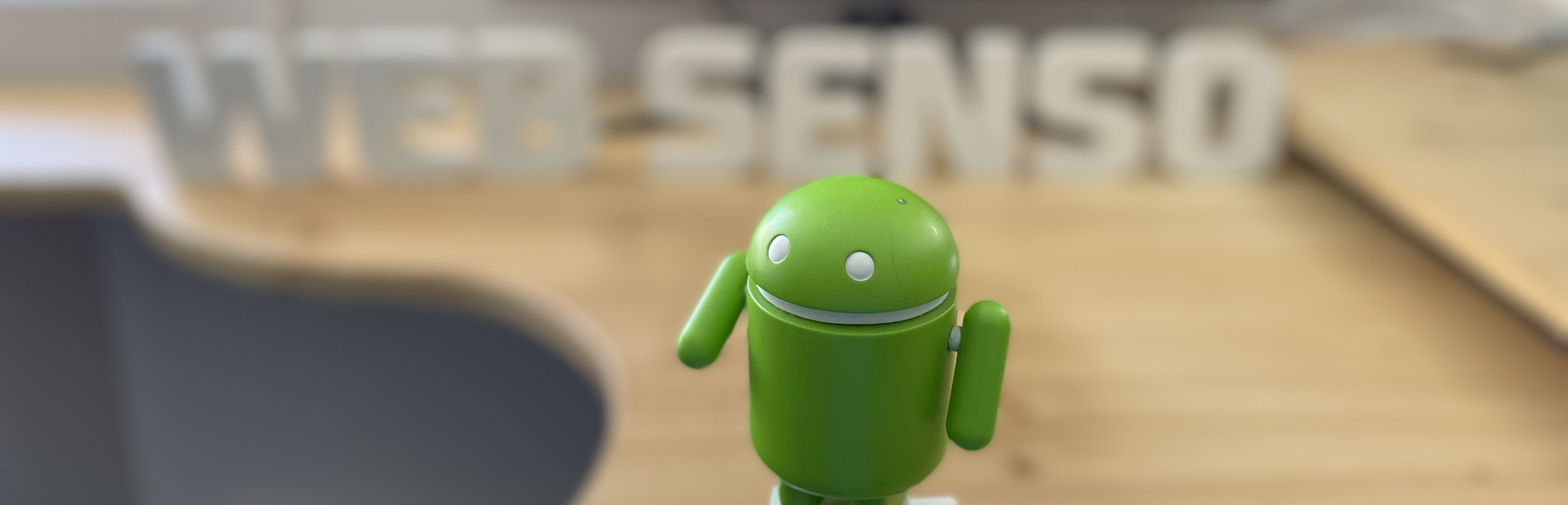 Personnage Android chez l'agence WebSenso